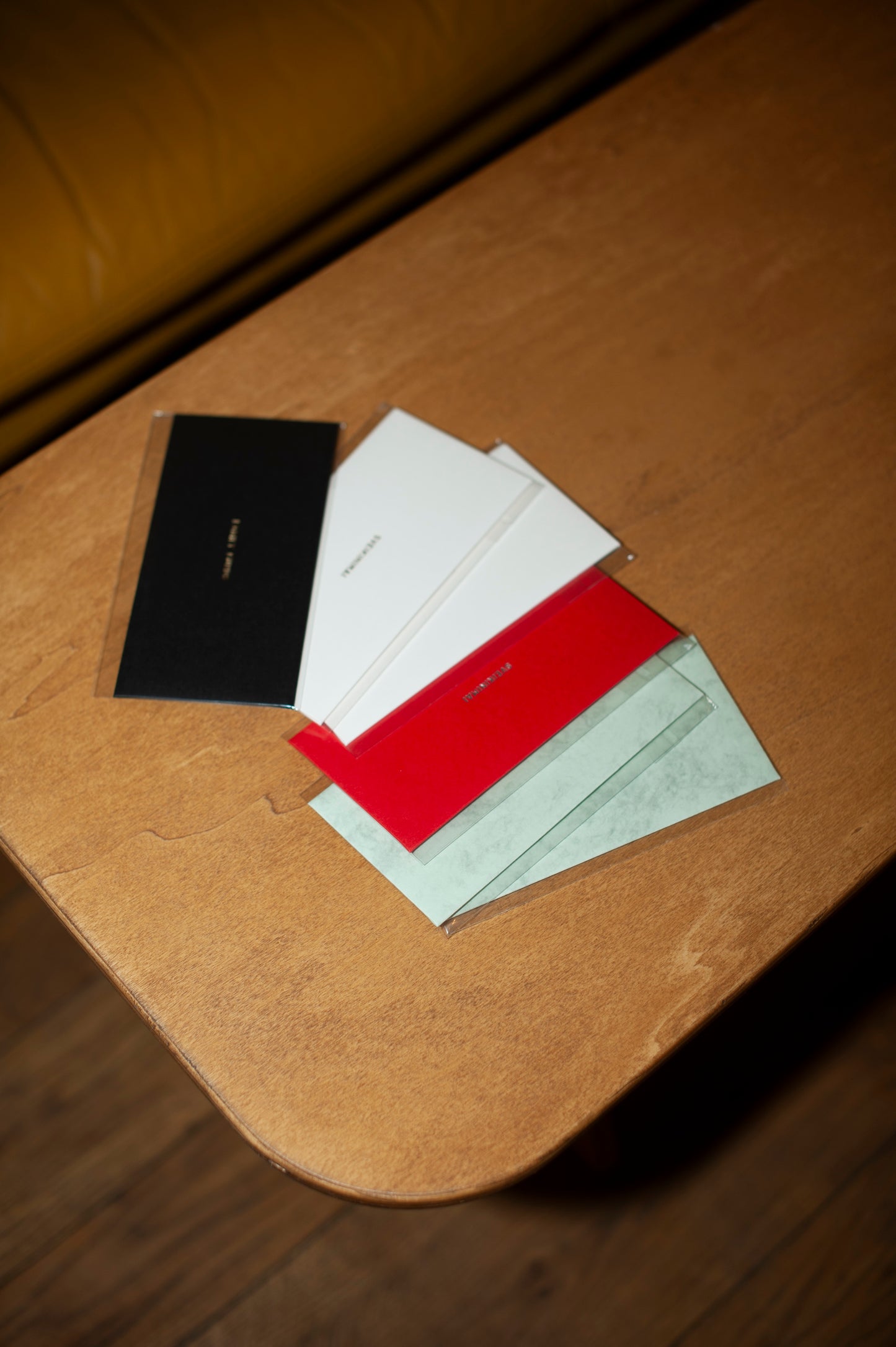 SVEIKINIMAI vokas SS'24 GOLD RED /aukštos kokybės folijavimas /