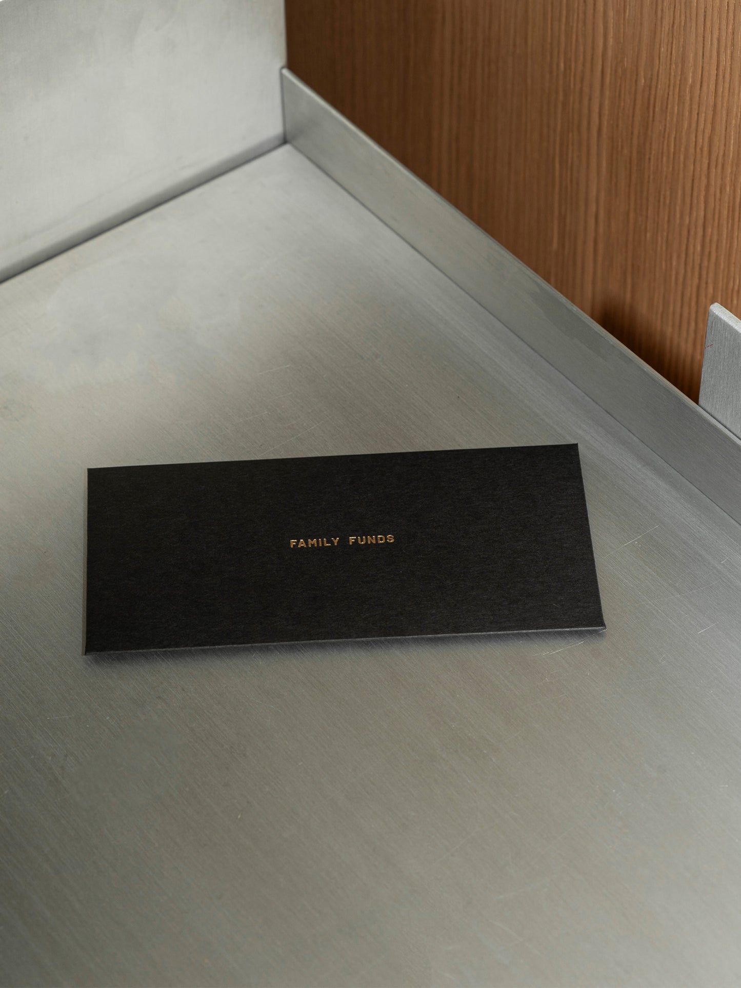 FAMILY FUNDS envelope SS'25 – high quality foiling (4 colors to choose from)