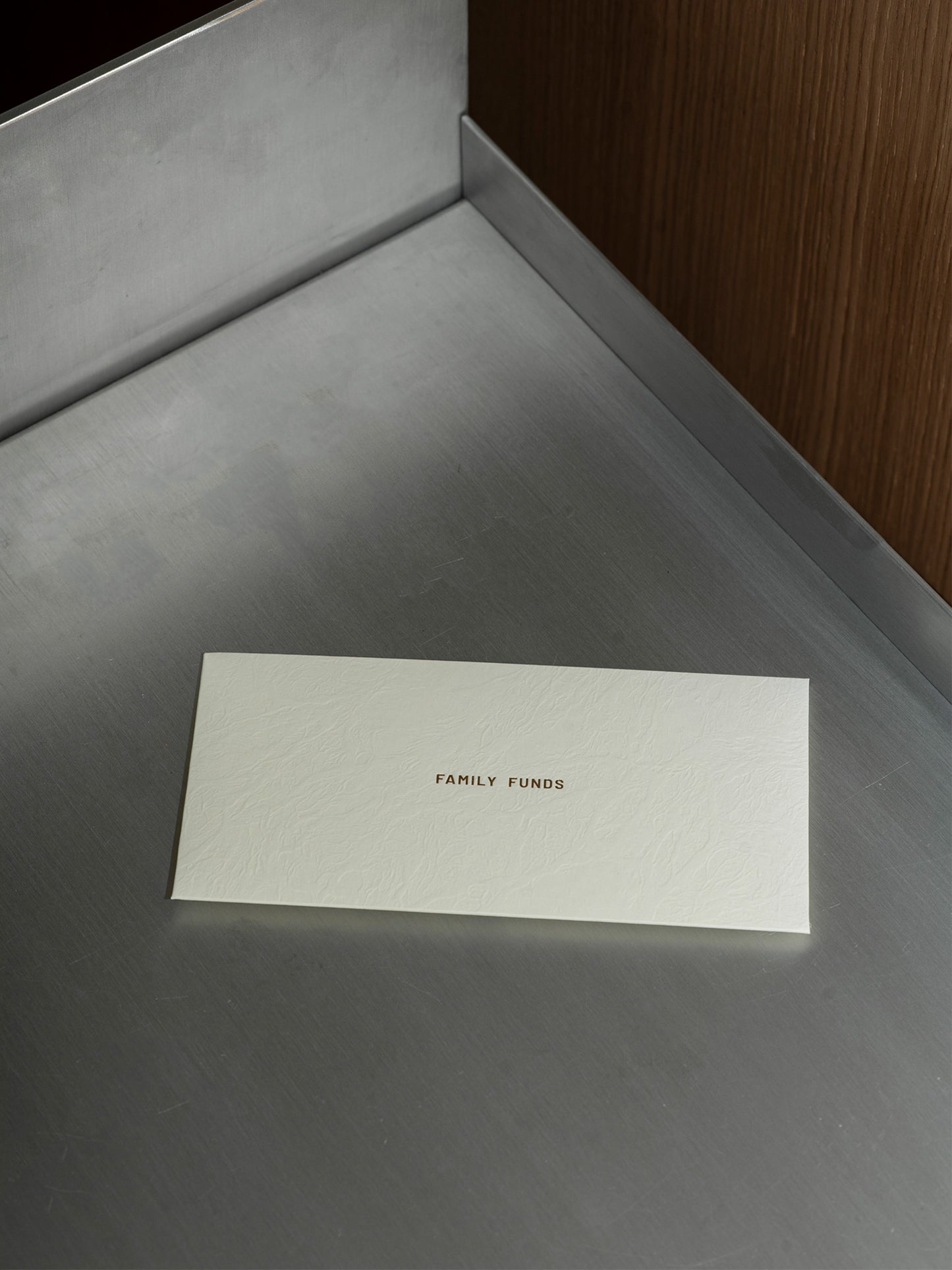 FAMILY FUNDS envelope SS'25 – high quality foiling (4 colors to choose from)