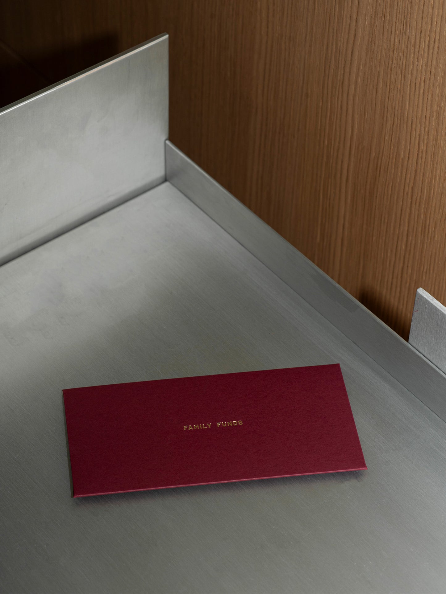 FAMILY FUNDS envelope SS'25 – high quality foiling (4 colors to choose from)