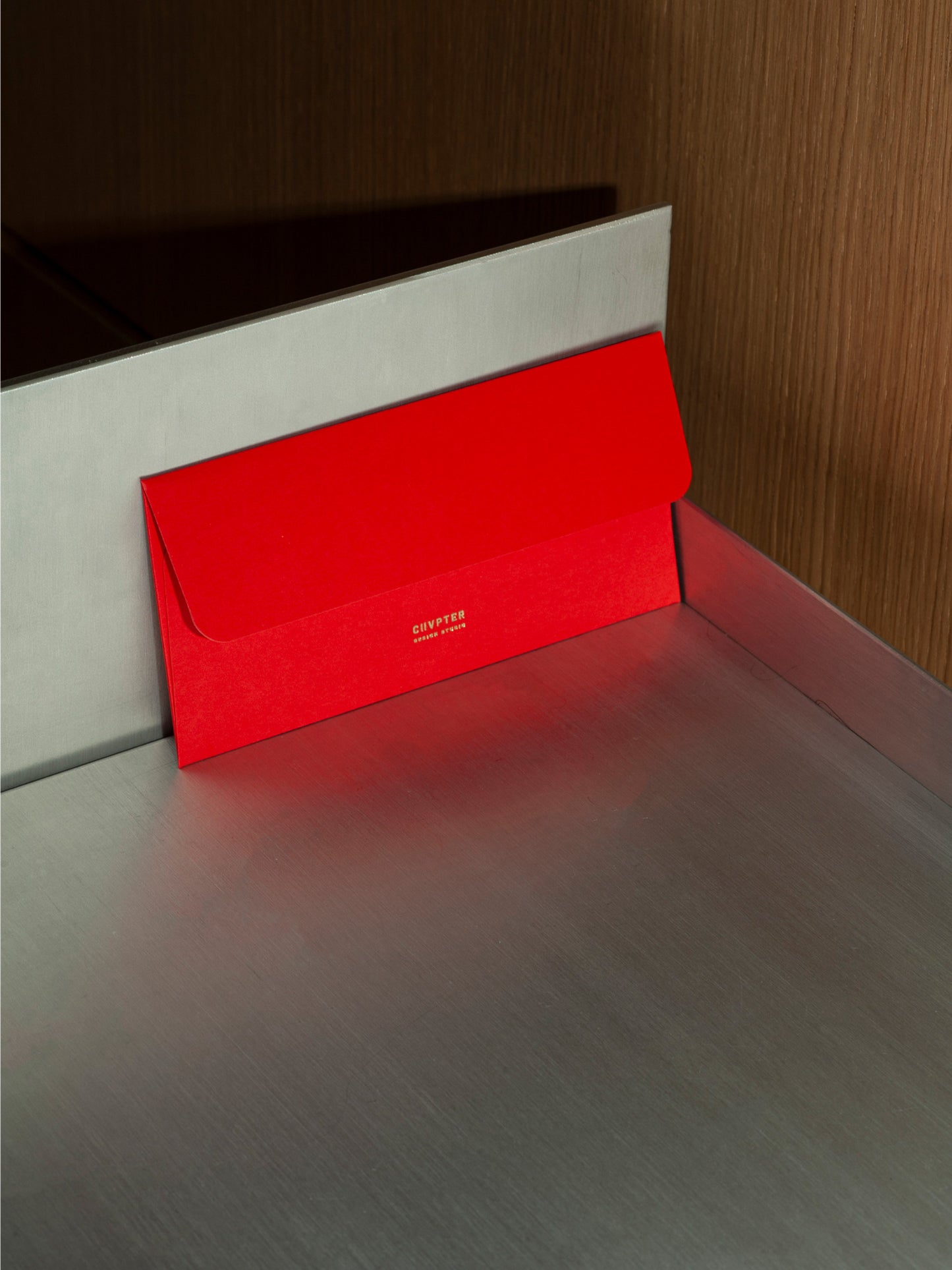 Dovanų vokas AW'25 Gold- Santa Red /aukštos kokybės folijavimas / HO HO HO